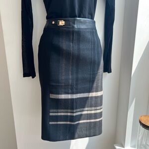 Tahari pencil skirt
